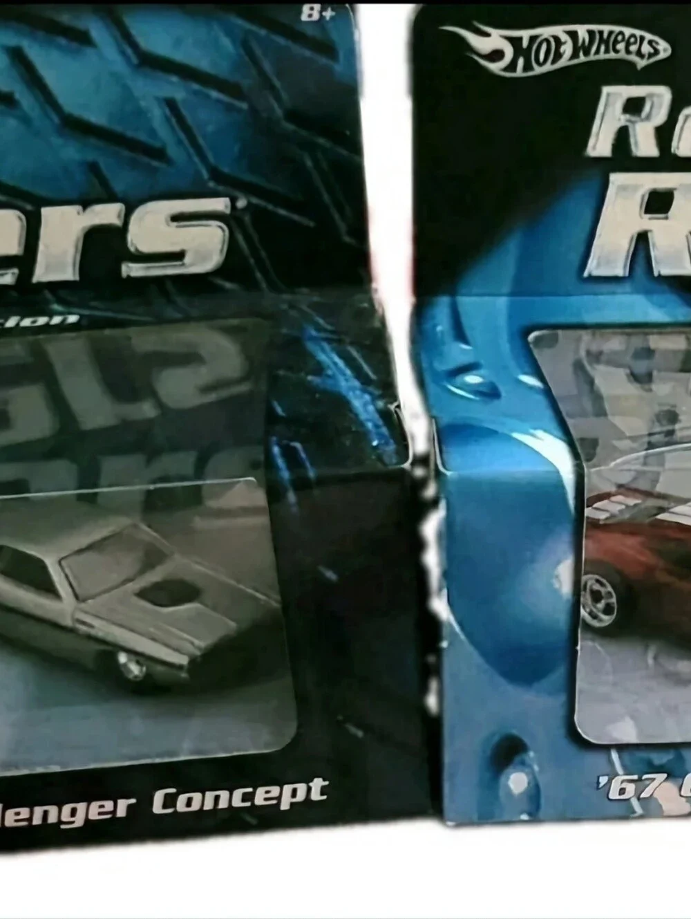 Hot Wheels Real Riders '70 Challenger Silver & Red w '06 Challenger Concept Sets